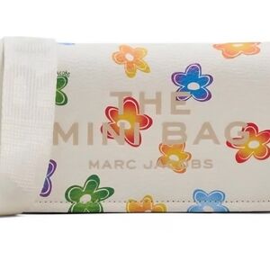 Marc Jacobs Wild Daisy Crossbody Mini Bag